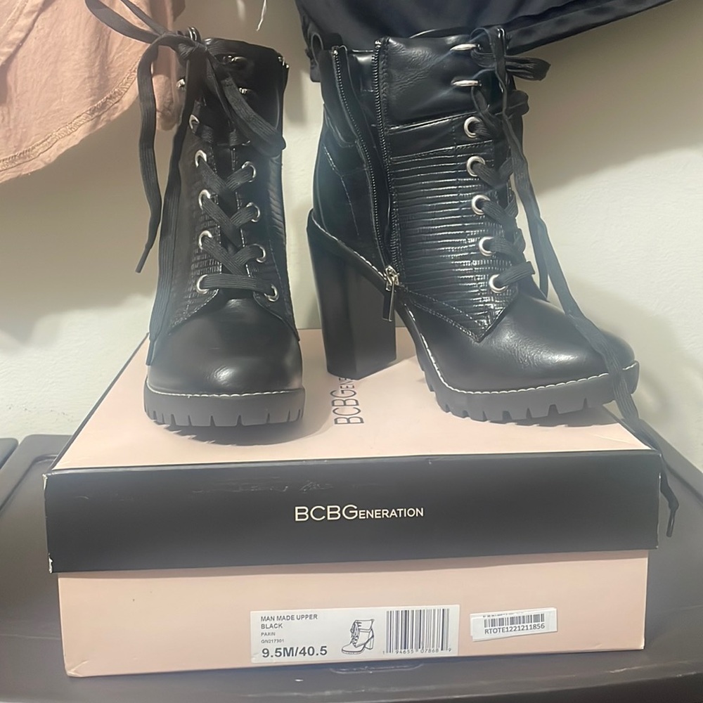 Never worn Paxin Black Leather Bootie